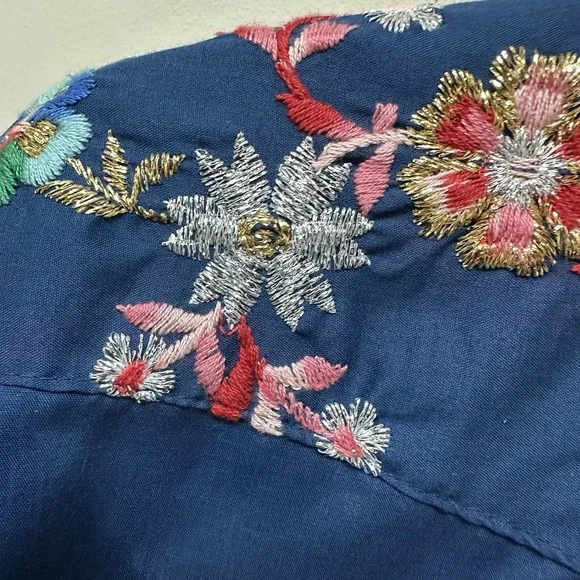 Vintage TruWest Rockmount Ranch Wear Embroidered Snap Women's Shirt Fit L/XL - Picture 8 of 11